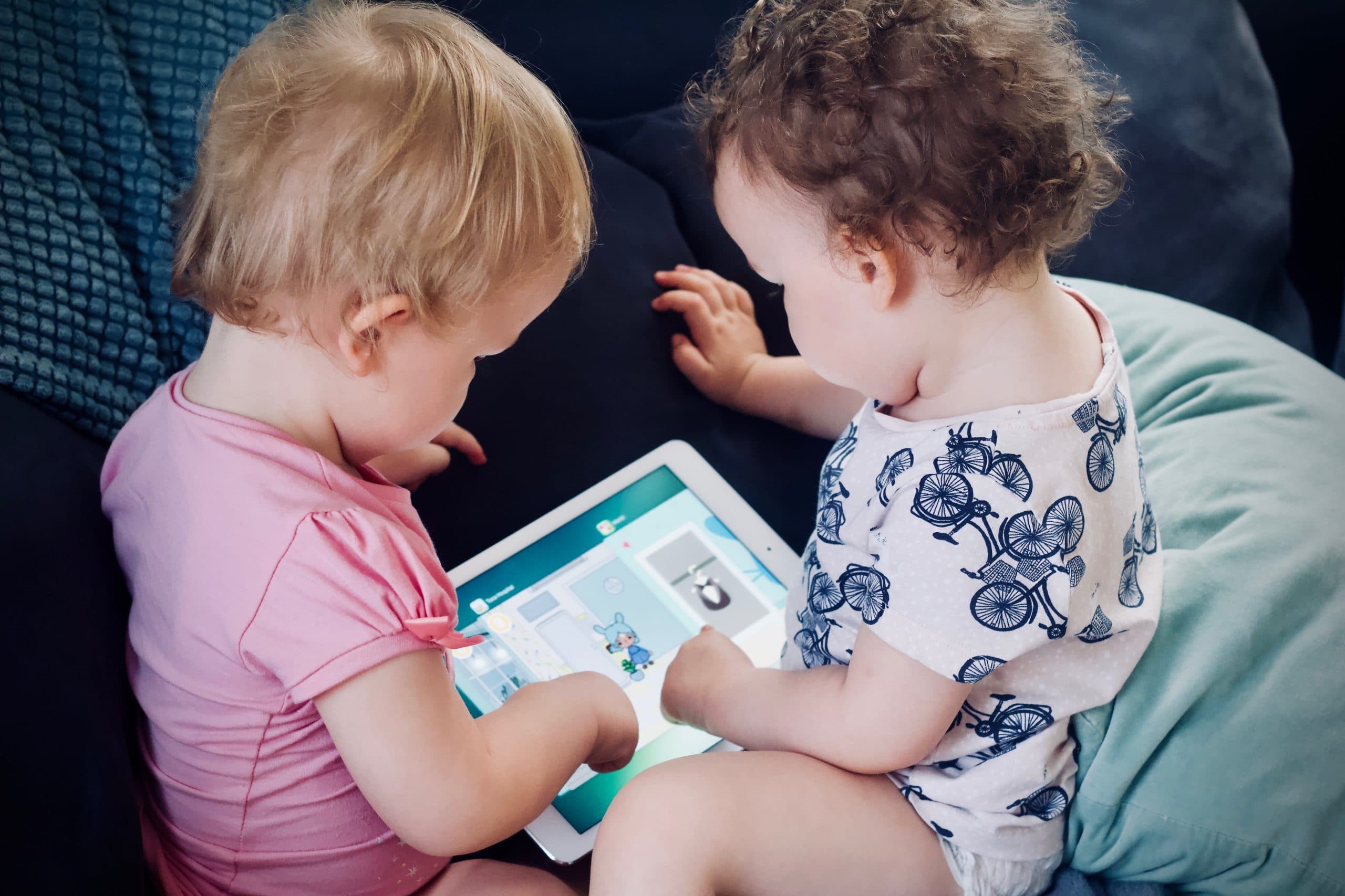 How parents are using mobile apps to their advantage